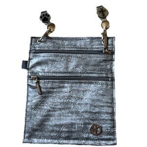 Hip Klip Hands Free Bag Cell Phone Clip Pouch Pattern Travel Silver Cross Paws